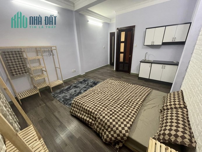 HẺM 8M GIÁP QUẬN 1 ĐẸP NHÂT KHU NÀY, 78M2, 4 TẦNG, NGANG LỚN, P1 BÌNH THẠNH