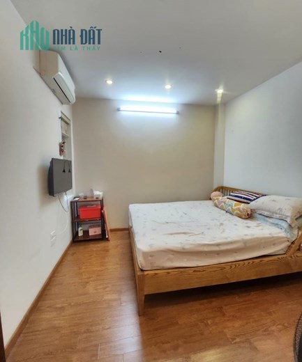 BÁN NHÀ TRUNG KÍNH 48M2 X 5T, MT 4.5M NGÕ THÔNG GẦN PHỐ, KD 6.85 TỶ