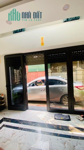 Bán nhà Thạch Bàn cực đẹp, ô tô, 35 m2, 6T, chỉ nhĩnh 3 tỷ.