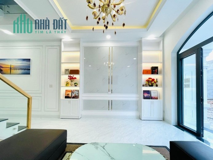 NHÀ SÁT PHỐ NGUYỄN VĂN CỪ, MĂT TIỀN RỘNG 9M, GẦN CẦU CHƯƠNG DƯƠNG