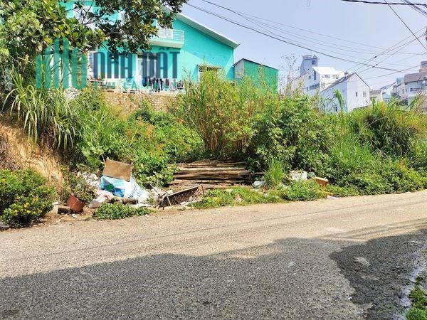BÁN LÔ ĐẤT XÂY DỰNG 68M2 GIÁ 2,65 TỶ 
Kqh Thái Lâm Phường 4 Tp Đà Lạt