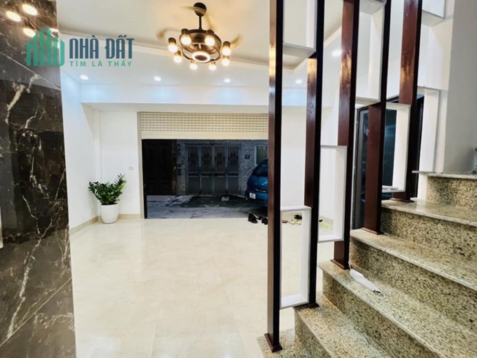 Bán nhàđường Láng 44m x 6 tầng, mt: 5m, ô tô qua nhà