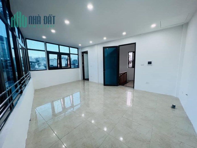 Bán nhàđường Láng 44m x 6 tầng, mt: 5m, ô tô qua nhà