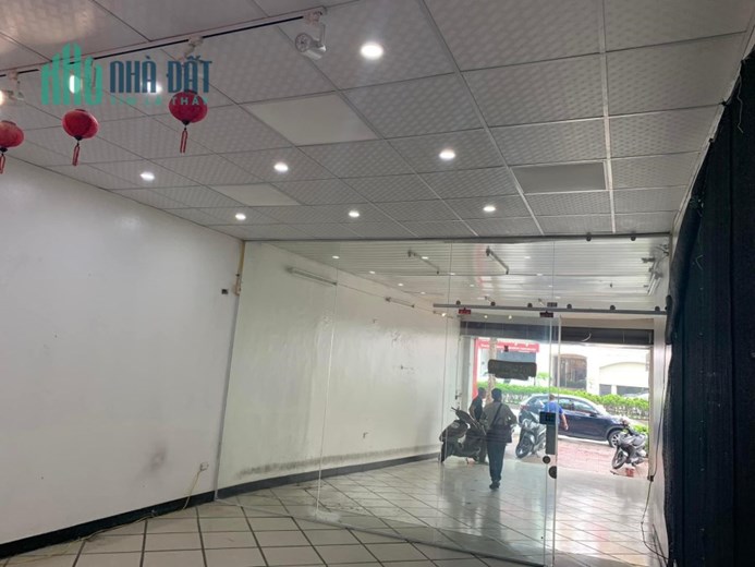 Nhà mặt phố Nguyễn Văn Cừ-Long Biên 90m x 4tầng, thông sàn, cách cầu Chương Dương 200m