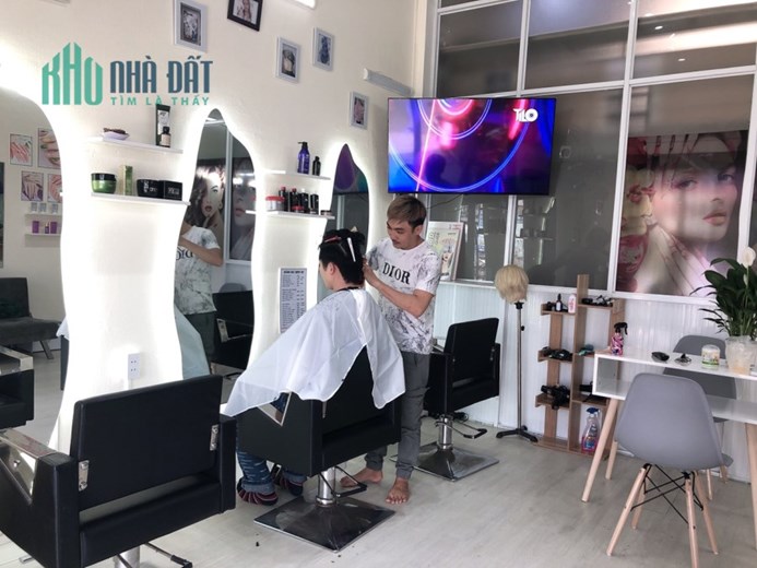 CHÍNH CHỦ CẦN NHƯỢNG LẠI SALON TẠI QUẬN TÂN PHÚ HỒ CHÍ MINH