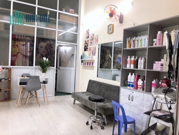 CHÍNH CHỦ CẦN NHƯỢNG LẠI SALON TẠI QUẬN TÂN PHÚ HỒ CHÍ MINH