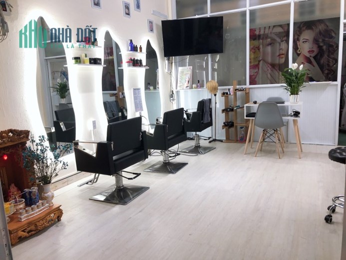 CHÍNH CHỦ CẦN NHƯỢNG LẠI SALON TẠI QUẬN TÂN PHÚ HỒ CHÍ MINH