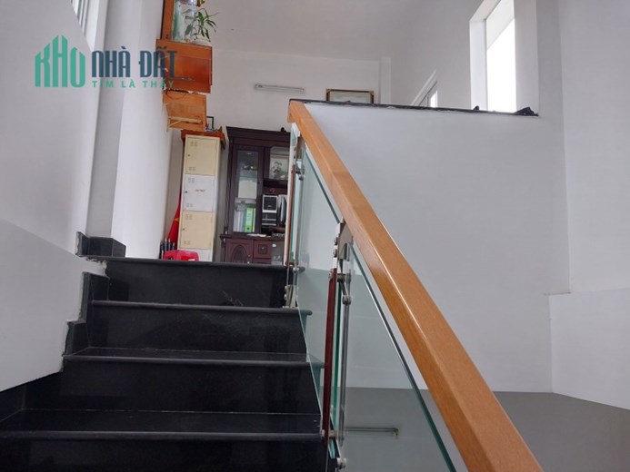 .Nhà Nguyễn Tri Phương, thẳng 30m ra Mặt Tiền, 56m2, ngang 6.5