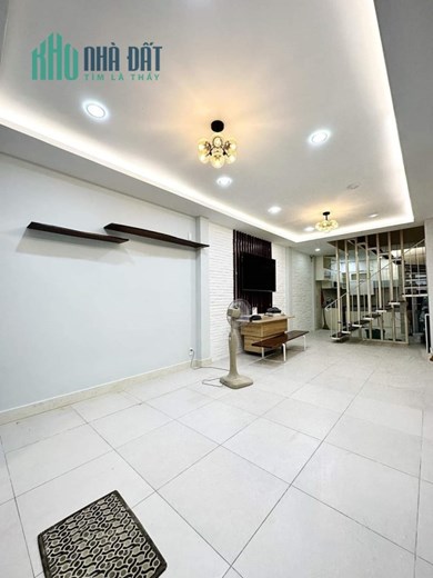 Bán Nhà Mới 3 Tầng 2 Mặt Tiền Xe Hơi Lê Quang Định 6,5 tỷ