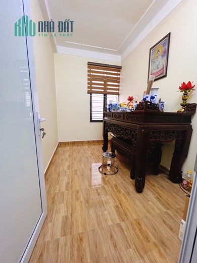 96.NHÀ DÂN XÂY ĐỘC LẬP 3.5 TẦNG MỚI NGÕ HÀO KHÊ OTO ĐỖ CỬA