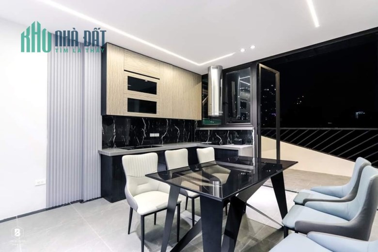 SIÊU HIẾM MẶT PHỐ HOÀNG NGÂN, 7 TẦNG THANG MÁY, Ô TÔ VÀO NHÀ, 50M, MẶT TIỀN 4M, KINH DOANH SẦM UẤT