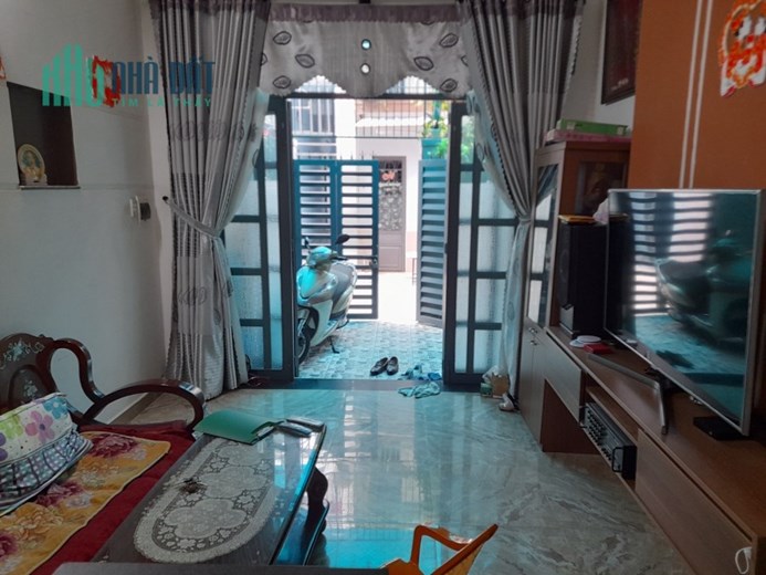 Bán nhà Tiểu La Hòa Cường Bắc Hải Châu 2 tầng gần 70m2 chỉ 3 tỷ.