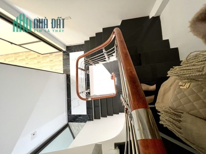 BÁN NHÀ KHÂM THIÊN 40M2 X 4 TẦNG, NHÀ ĐẸP Ở LUÔN, 2 THOÁNG, 4.9 TỶ, LH 0966037496