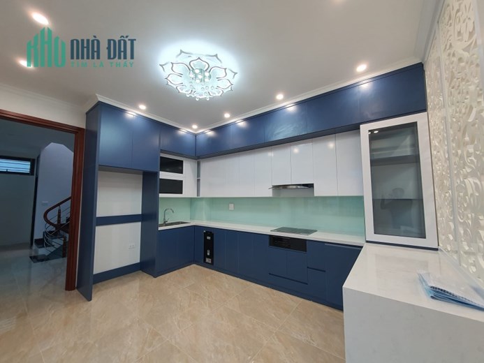135m Mặt Tiền 8m Phố Nguyễn Viết Xuân Thanh Xuân. Xây Tòa Văn Phòng Hay Căn Hộ Đều Rất Đẹp. Chủ