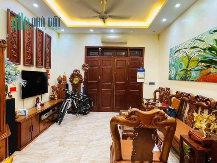 BÁN NHÀ CÁT LINH, ĐỐNG ĐA, LÔ GÓC, 20M RA PHỐ, 38M2 5T, GIÁ 4.15 TỶ