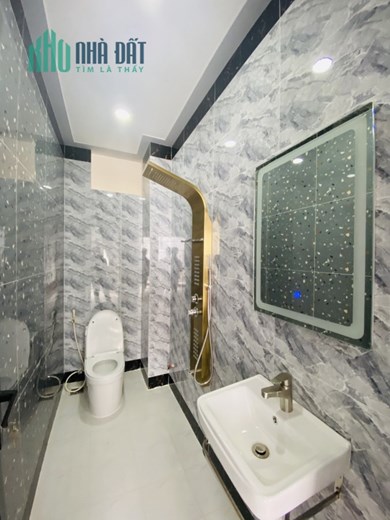 Bán nhà Hẻm Xe Hơi Phú Xuân, Nhà Bè 110m2 
2 lầu chỉ nhỉn 6 tỷ