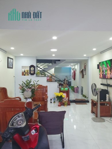 Nhà 80m2 ngang 4.2m dài 20m hxh / đường lê đình cẩn 3.2 tỷ