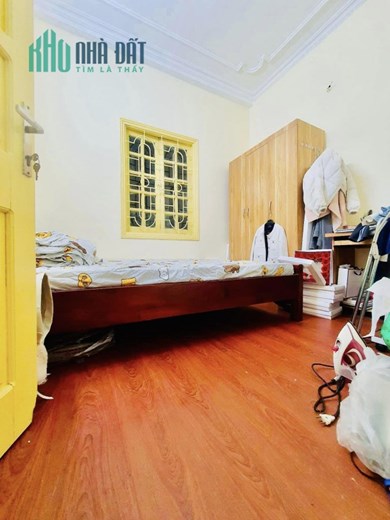 40m Mặt Tiền 4m Phố Cát Linh Đống Đa. Nhà Tiện Ích Ngập Tràn Phố Vip. Chủ Thiện Trí Bán