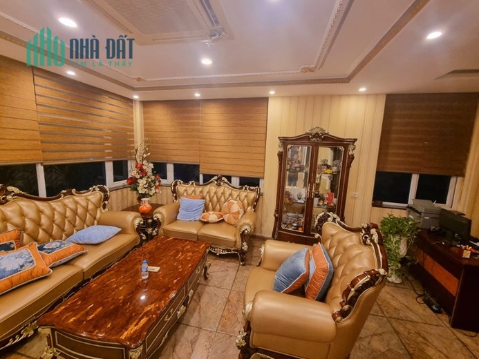 2 MẶT THOÁNG - VỊ TRÍ ĐẮC ĐỊA - HIẾM NHÀ BÁN - GẦN HỒ HOÀNG CẦU - TƯƠNG LAI RẤT SÁNG MẶT PHỐ MỞ RỘNG