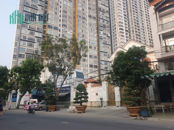NHÀ BÁN 4 TẦNG KHU VỰC DÂN TRÍ CAO - GIAO THÔNG THUÂN TIỆN 
-