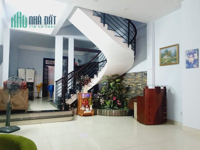 NHÀ BÁN 4 TẦNG KHU VỰC DÂN TRÍ CAO - GIAO THÔNG THUÂN TIỆN 
-