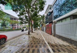 Bán nhà mặt phố Lạc Long Quân, gần Lotte. LH: Địa Thủy Sư Trần Thọ 0906299843