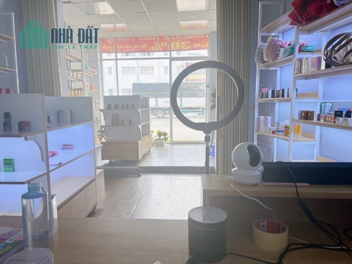 CHÍNH CHỦ CẦN SANG NHƯỢNG GẤP SHOP MỸ PHẨM TẠI PHẠM NGỌC THẠCH, PHƯỜNG HIỆP THÀNH, THỦ DẦU MỘT,
