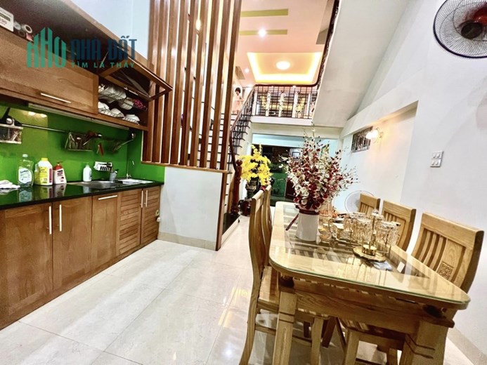 KHU ĐÔNG XUÂN ĐỈNH  - OTÔ -NGÕ THÔNG NGOẠI GIAO ĐOÀN TẶNG NỘI THẤT 41 M 5 TẦNG 5.5 TỶ