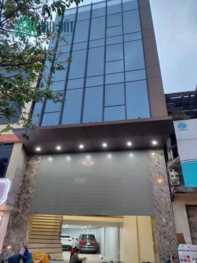 Toà nhà văn phòng Hoàng Quốc Việt- Cầu Giấy, 130m x 9 tầng,MT 6.5m, thông sàn, full thổ cư