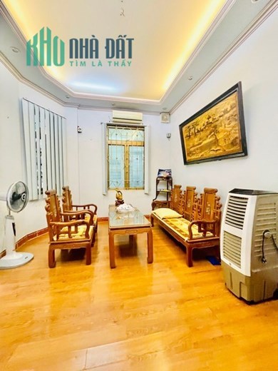TRUNG TÂM THANH XUÂN, NHÀ ĐẸP 4 TẦNG LÔ GÓC, NGÕ TO THOÁNG DT 42M GIÁ 5.3 TỶ.