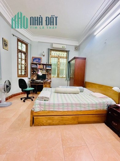 TRUNG TÂM THANH XUÂN, NHÀ ĐẸP 4 TẦNG LÔ GÓC, NGÕ TO THOÁNG DT 42M GIÁ 5.3 TỶ.
