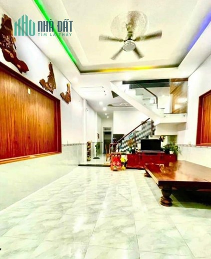 Bán nhà lầu sổ riêng gần chợ khu phố 4, phường Trảng Dài, Biên Hòa, Đồng Nai