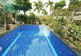 Đội Cung, Hai Bà Trưng, 547m2 đất MT13m giá chưa tới 300tr/m2, cấp phép xây 8T.