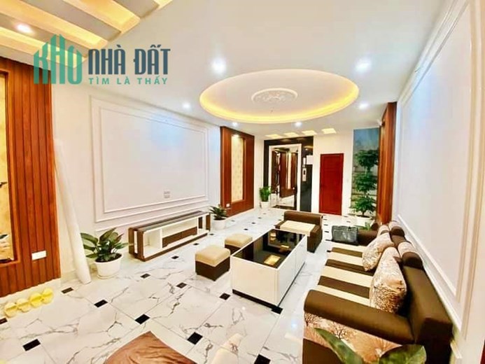 Bán nhà phố Yên lạc - Hai Bà Trưng, ô tô 50m, 3 tầng. Giá: 6.3 tỷ.