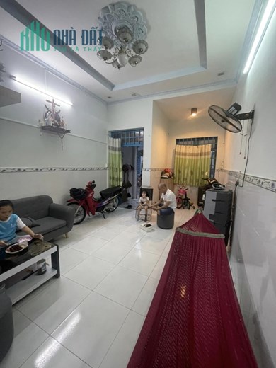 Bán nhà Quận 12- Nguyễn Văn Quá- 48m2- Nhỉnh 3 tỷ- Đang cho thuê 5tr/th