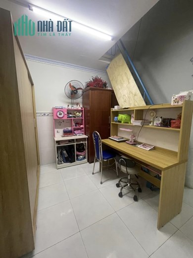 Bán nhà Quận 12- Nguyễn Văn Quá- 48m2- Nhỉnh 3 tỷ- Đang cho thuê 5tr/th