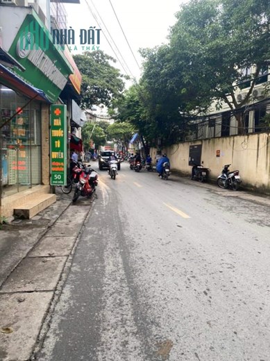 Rẻ vô cùng ! nhà phú diễn ba bước chân ra ngõ ô tô tránh.