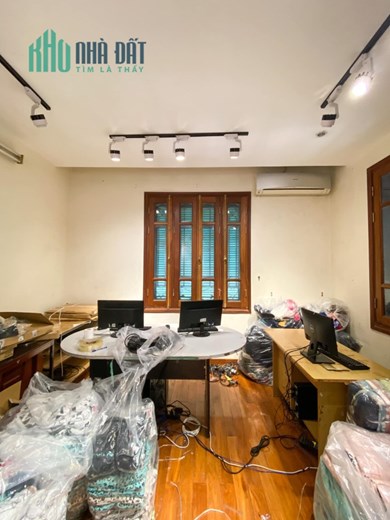 Bán 145m2 nhà mặt phố khu Thái Hà Đống Đa Hà Nội 27 tỷ.