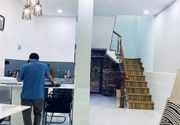 KHU VIP - NHÀ ĐẸP - VỊ TRÍ ĐỈNH - NGAY CHỢ HOÀ BÌNH