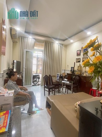 GÒ DẦU TÂN PHÚ - NGỘP NGÂN HÀNG BÁN GẤP NHÀ HẺM XE TẢI 50M2 - 2 TẦNG - 5 TỶ