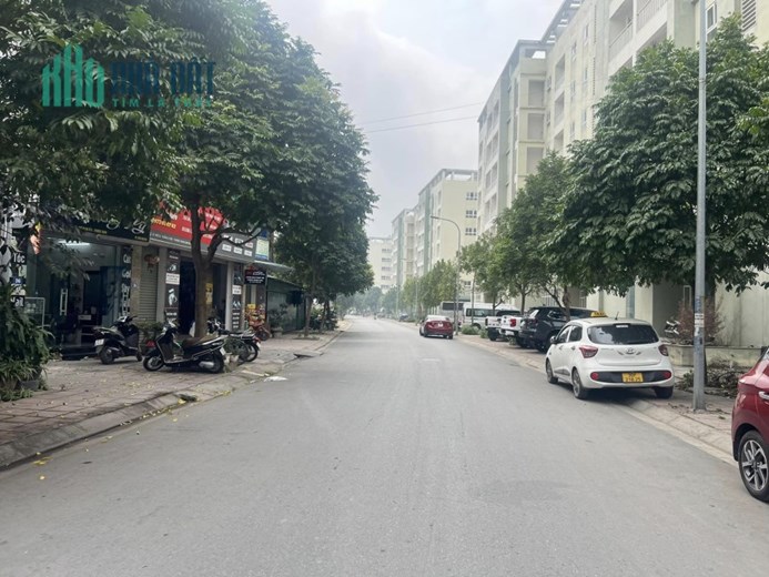 Bán đất 94 Thượng Thanh, Long Biên, 80m, rộng 5.2m, 6.5 tỷ