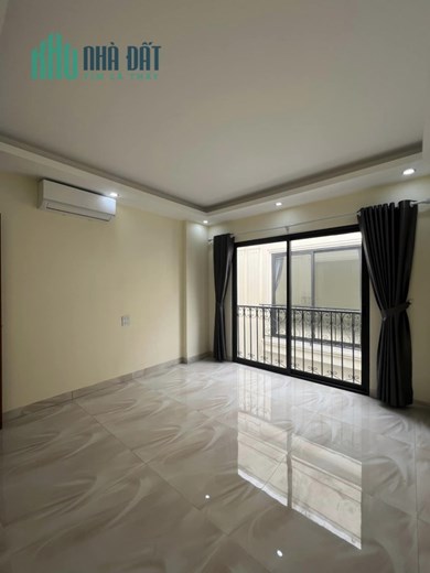 Bán nhà 95m2 Ngõ 210 Nghi Tàm, Tây Hồ Mặt tiền Khủng 20m Ô tô tránh 7.4 Tỷ