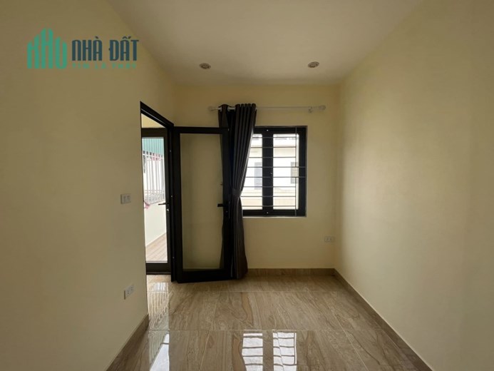 Bán nhà 95m2 phố Nghi Tàm, Tây Hồ Mặt tiền Khủng 20m Ô tô tránh 7.2 Tỷ