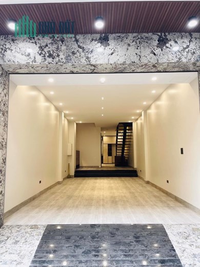 Bán nhà 75m2 phố Nghi Tàm, Tây Hồ 5 ngủ 10m Ô tô tránh Giá đầu tư 6.3 Tỷ