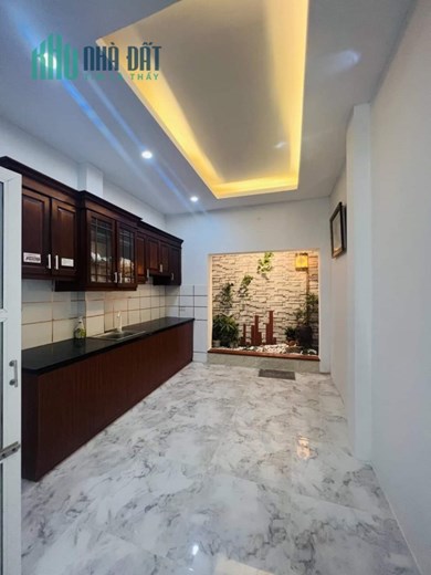Hàng cực hiếm ! nhà đường phúc diễn 5m ra phố, ô tô đỗ cửa.