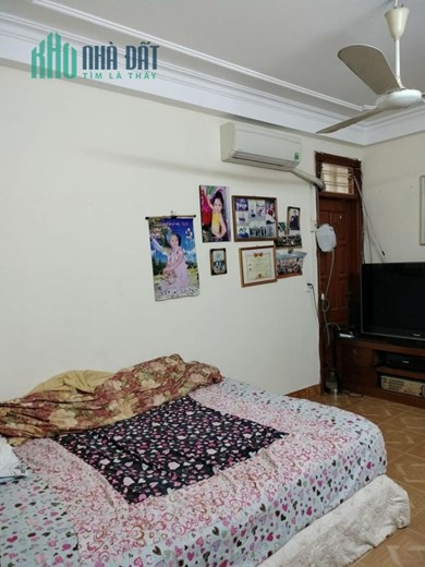 Bán Nhà Phường Tân Sơn Nhì, Q. Tân Phú, 50m2x 3 Tầng , Hẻm xe con, Chỉ 3 Tỷ 2