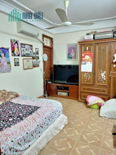 Bán Nhà Phường Tân Sơn Nhì, Q. Tân Phú, 50m2x 3 Tầng , Hẻm xe con, Chỉ 3 Tỷ 2