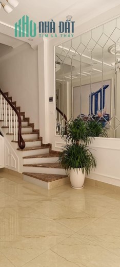 Bán nhà riêng Trần Quốc Hoàn,Phân Lô ÔTÔ Kinh Doanh 40m2,12 tỷ,Mua bán nhà riêng Hà Nội