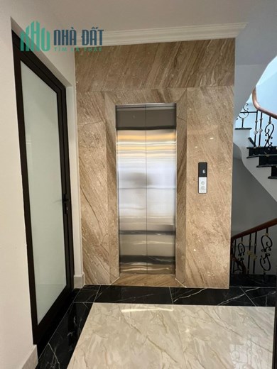 Cho thuê Trung Hòa Cầu Gíây, 85m x 6 tầng thang máy thông sàn, giá 80tr