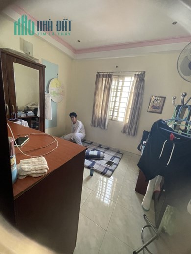 Bán nhà Hoàng Hoa Thám, 4 Tầng 5PN 42m2, hẻm 3 gác sát xe hơi, 6 Tỷ TL